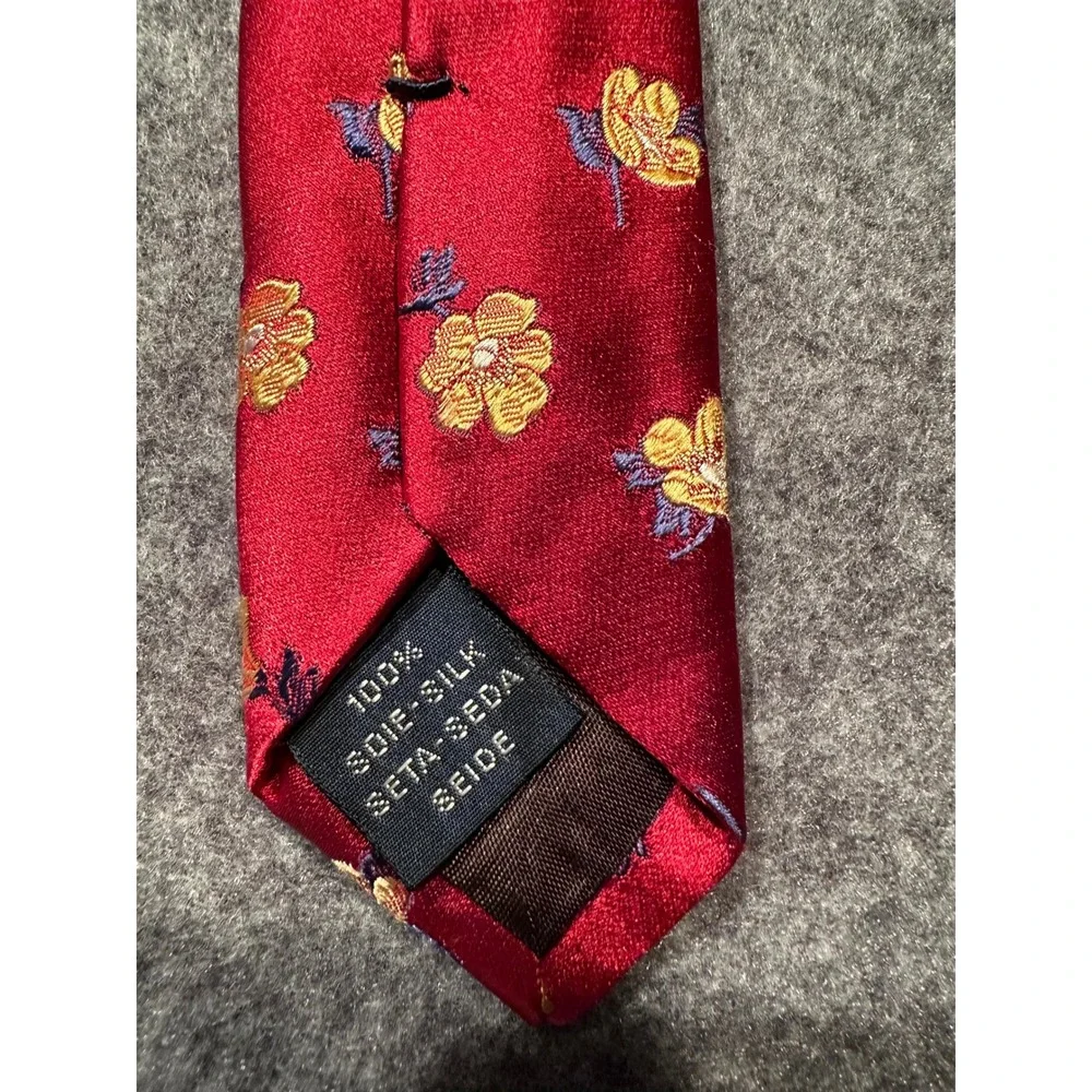 Faconnable Mens Red Floral Silk Necktie Made in France Yellow Flower Silk Tie